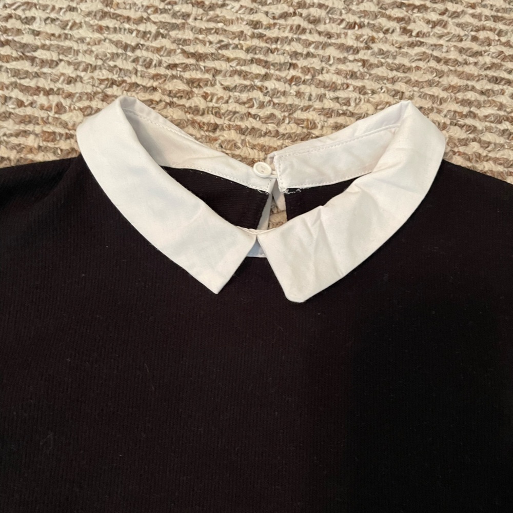 Women’s Black Sweater. Size L - Picture 2 of 2